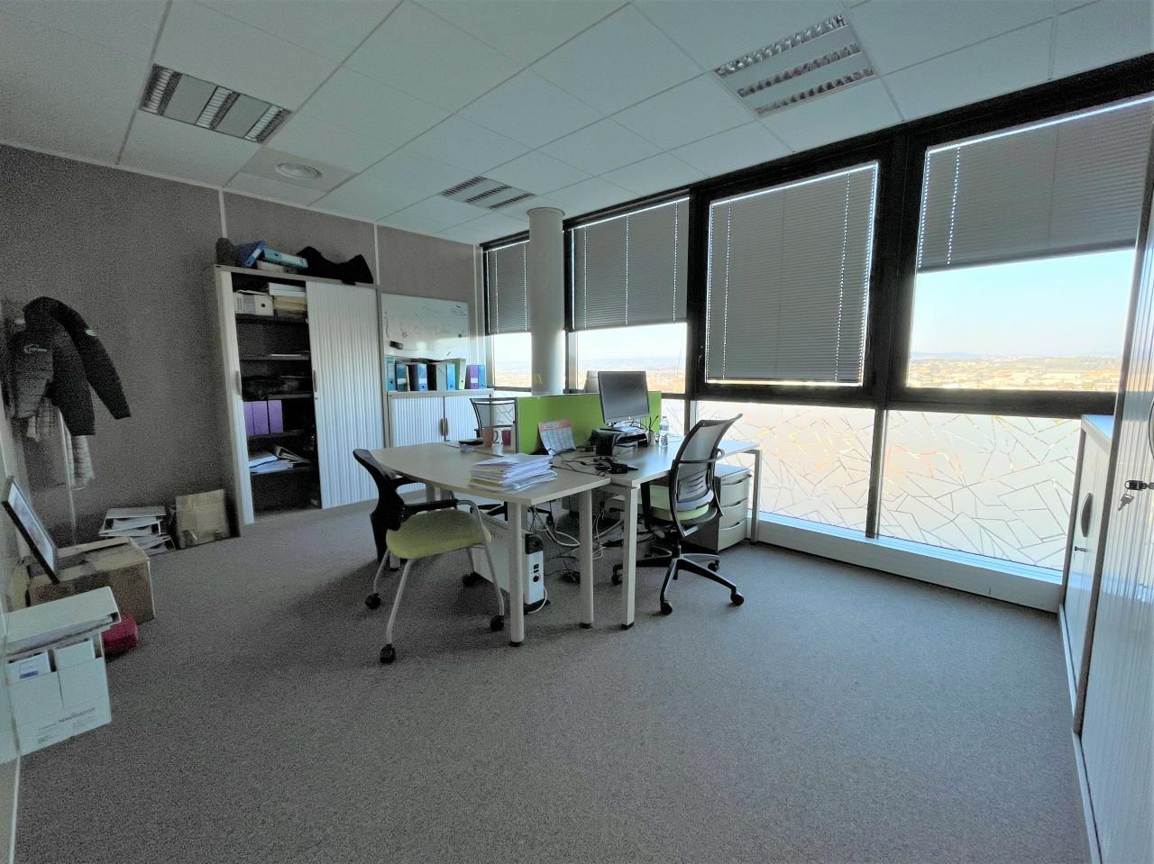 Bureau Aix-en-Provence 72m² Location bureau Aix-en-Provence Bouches-du-Rhône OLBUR2309247 7